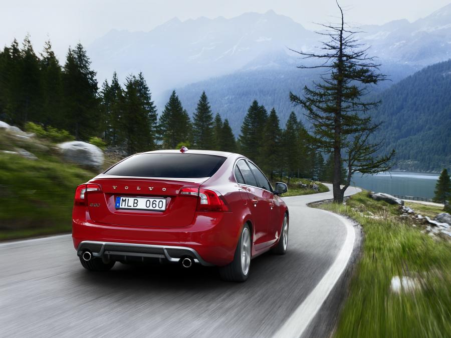  Volvo S60 R-Design 2010 года  (фото 24 из 27)